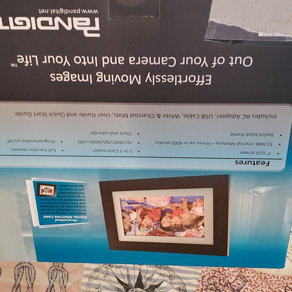 Panimage 7' digital photo frame